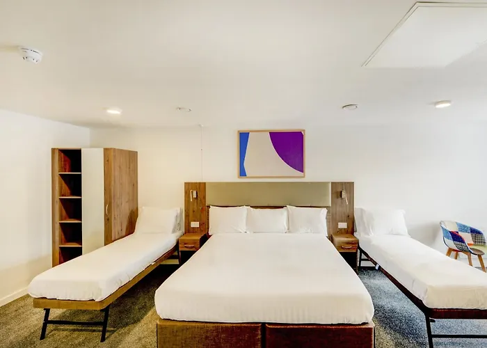 Oyo Plymouth Central Hotel